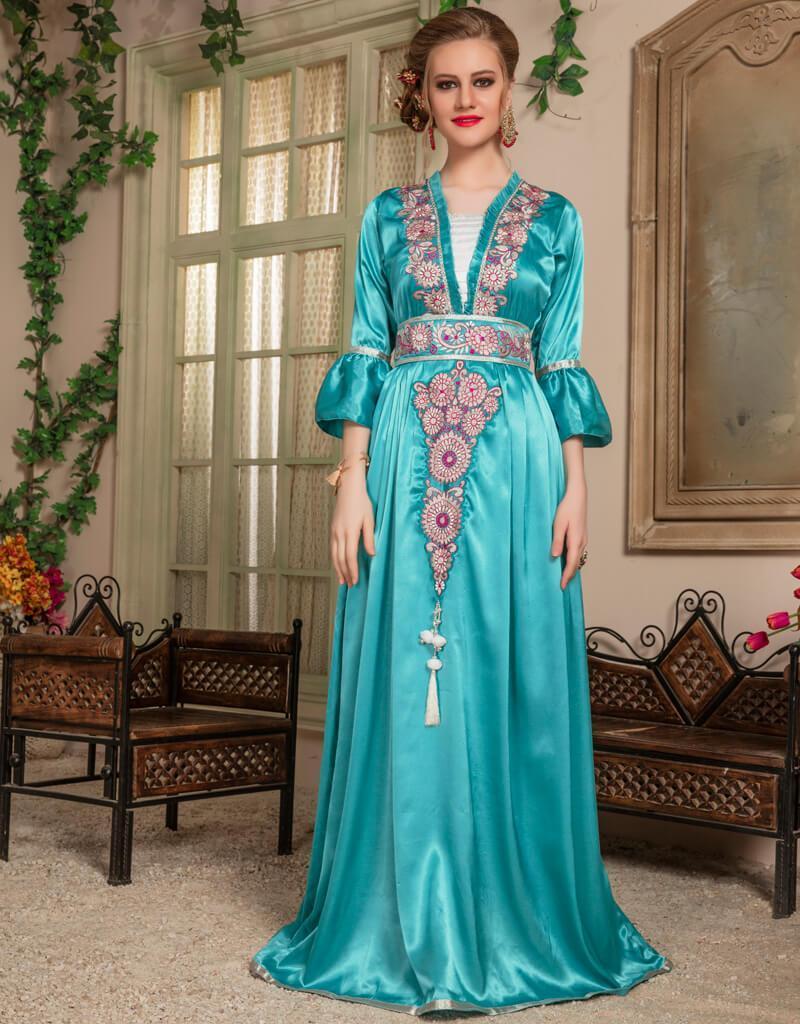 green emerald velvet dress AFAVOM Moroccan Kaftan Dresses for Women Abaya Golden Lace Dress Handmade  Embroidered Islamic Ramadan Eid Dress Traditional Arabic Dubai Muslim  Prayer Robe Wedding Party Gown Black S at Amazon Women's Clothing store